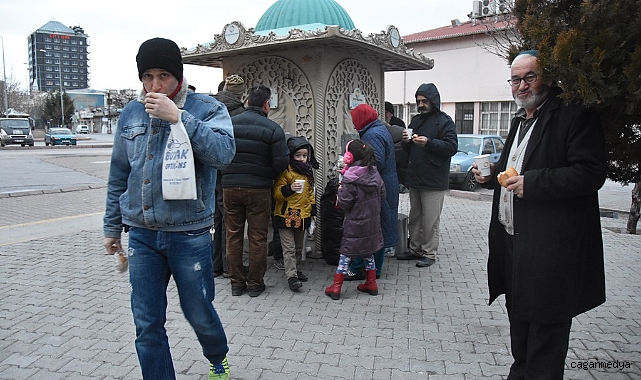 SOĞUK HAVADA SICAK ÇORBA İKRAMI