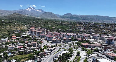 KARARLILIKLA ÇALIŞIYORUZ