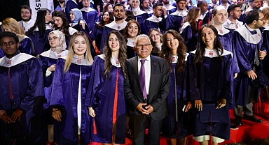 MEZUNİYET TÖRENİ SEVİNCİNE ORTAK OLDU