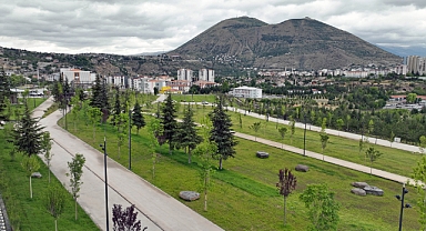 PROJESİ YARIŞMAYLA BELİRLENEN TEK MİLLET BAHÇESİ
