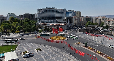 TÜRKİYE YÜZYILI’NA YAKIŞAN BAYRAK SEFERBERLİĞİ