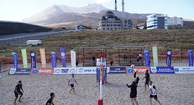 “EN HAVALI VOLEYBOL TURNUVASI”
