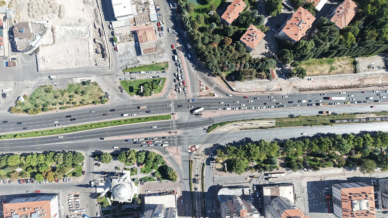 TRAFİK SORUNUNU ÇÖZECEK PROJE