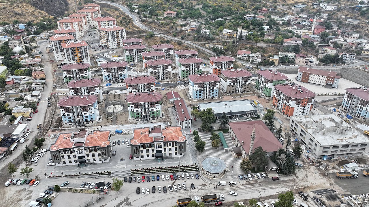 HACILAR BÜYÜK YATIRIMLAR İLE GELİŞİYOR