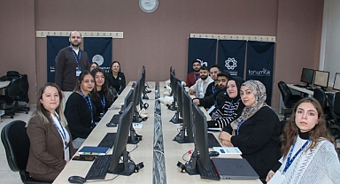 GÖNÜLLÜ DİJİTAL ELÇİLER PROJESİ TAMAMLANDI