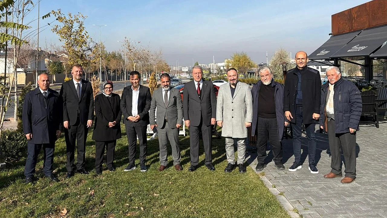 KAYSERİLİ GAZETECİLERLE BİR ARAYA GELDİ!