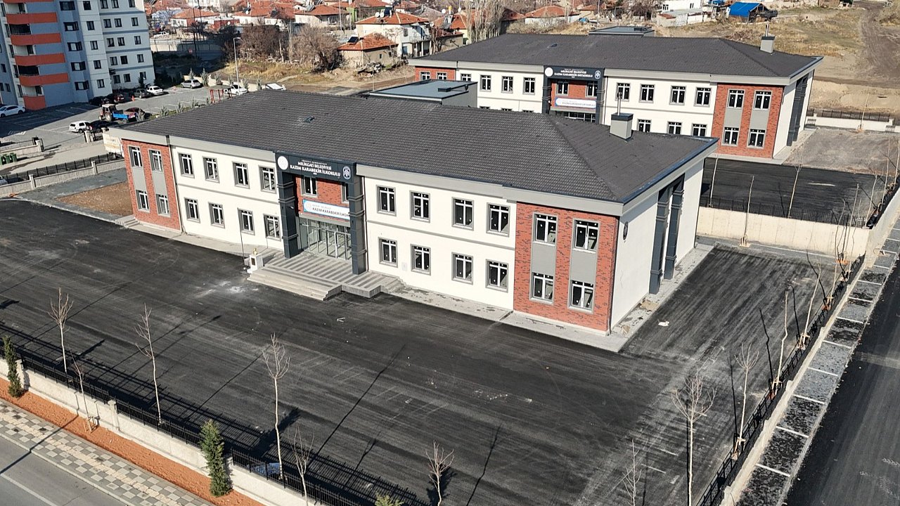 MELİKGAZİ BELEDİYESİ'NDEN EĞİTİME DESTEK