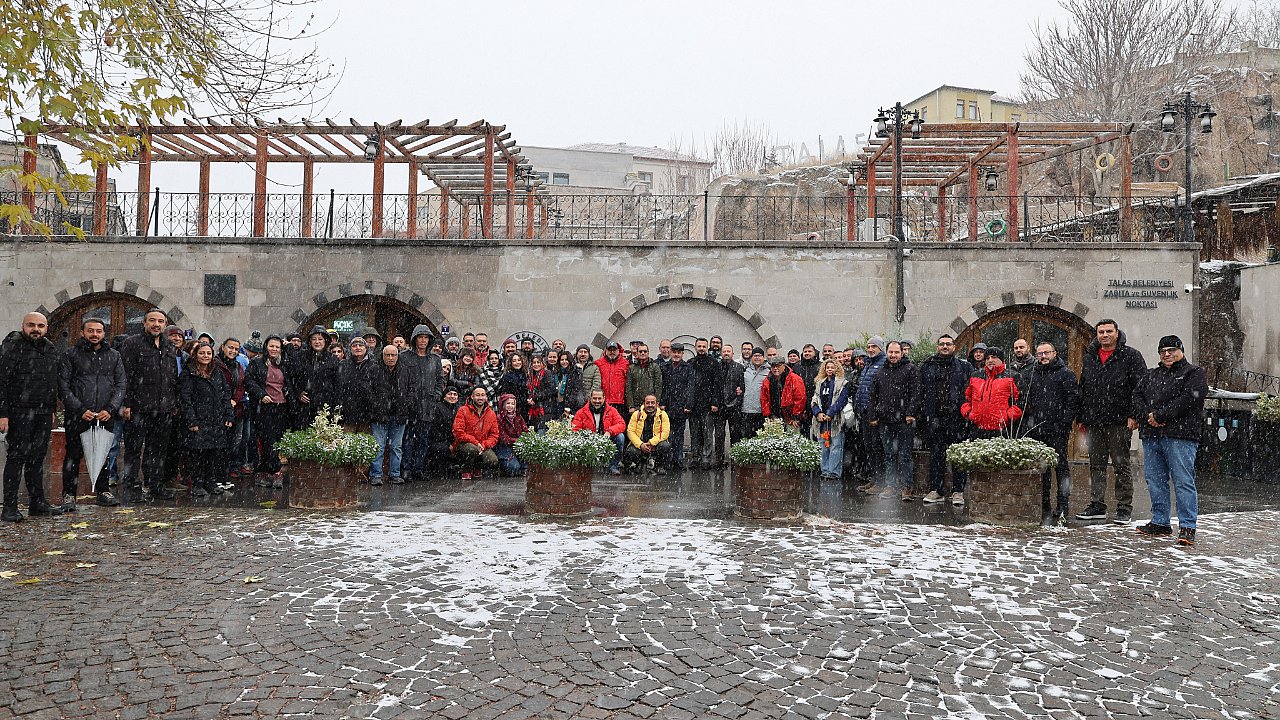 TURİSTLERE TALAS'I ANLATACAKLAR