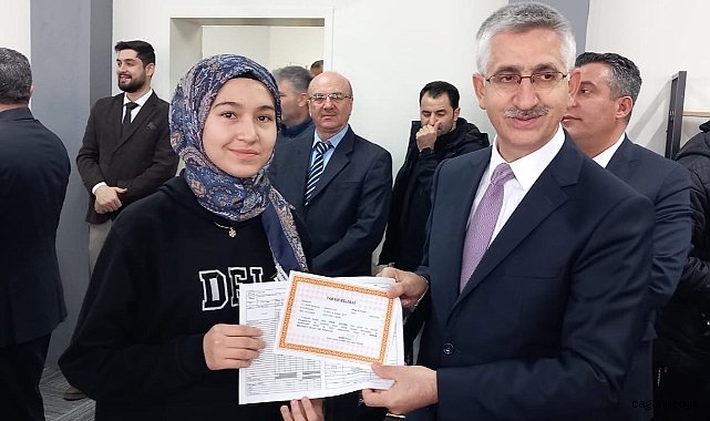 DEVELİ'DE KARNE DAĞITTI 