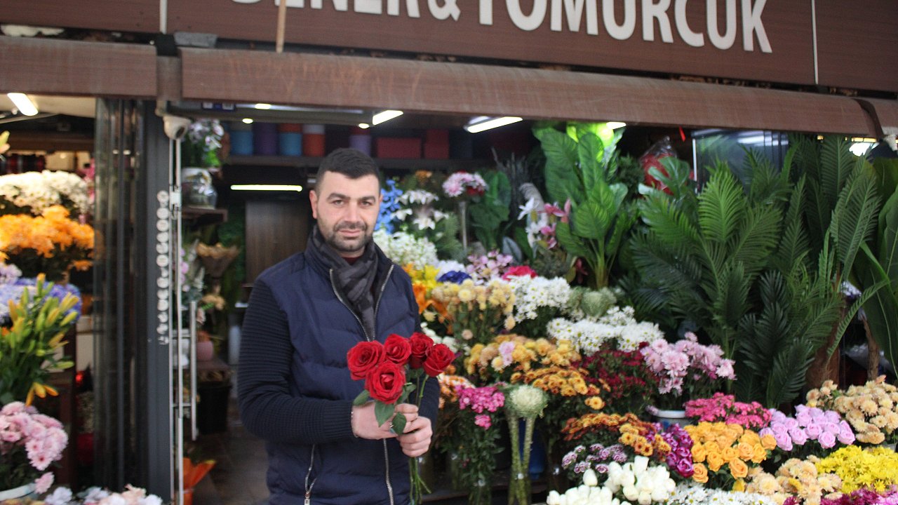 ÇİÇEKÇİLERDE HAZIRLIKLAR TAMAMLANDI