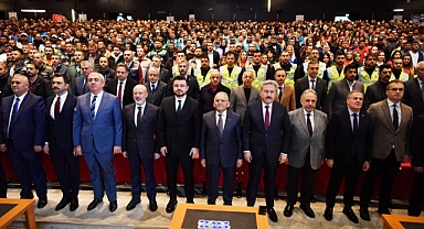 COŞKULU İMZA TÖRENİ