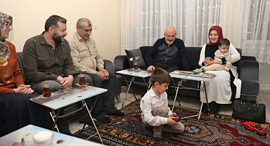 GÖNÜLLERE DOKUNAN İLKLERE İMZA ATIYOR