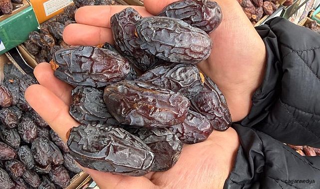 HURMA TEZGAHLARDAKİ YERİNİ ALDI