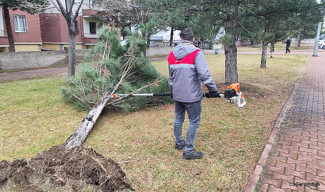 MELİKGAZİ BELEDİYESİ EKİPLERİ SAHADA