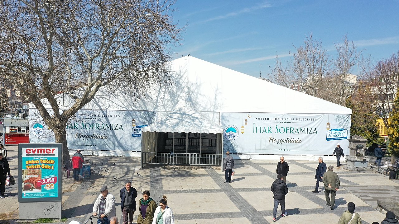 RAMAZAN’DA İKİ NOKTADA GÖNÜL SOFRASI