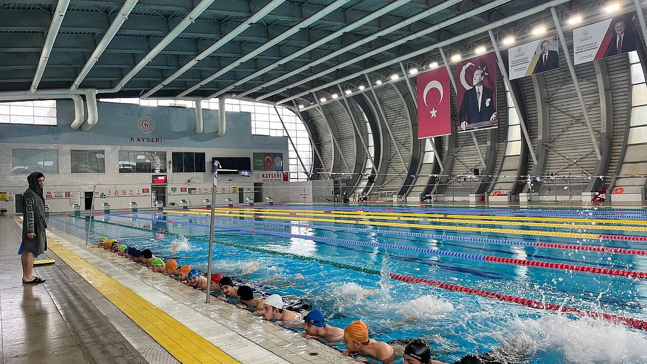 YÜZME BİLMEYEN KALMASIN