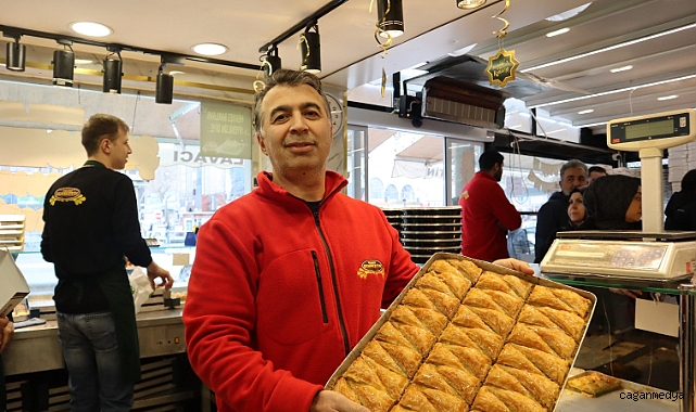 BAYRAM MESAİSİ YOĞUNLAŞTI