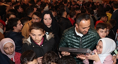 SÜRPRİZLERLE TANIŞTILAR