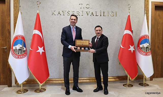 BAKAN BAYRAKTAR’TAN VALİ ÇİÇEK'E ZİYARET