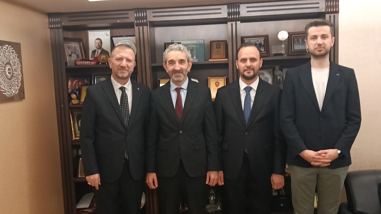 BAŞKAN NAVRUZ’DAN ÇAĞAN MEDYA’YA ZİYARET