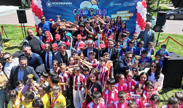 BAYRAM HAVASINDA ÇOCUK ŞENLİĞİ