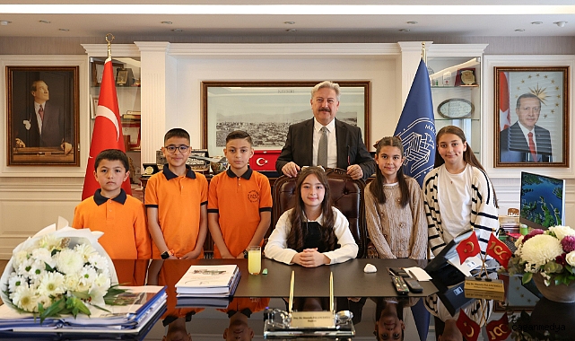 BELEDİYE BAŞKANI, KÜÇÜK TOPRAK OLDU