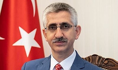 KAYSERİLİ BAKAN YARDIMCISI YILMAZ GÖREVDEN ALINDI