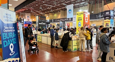 KİTAP FUARI’NDA ÇOCUKLARIN KEYFİ YERİNDE