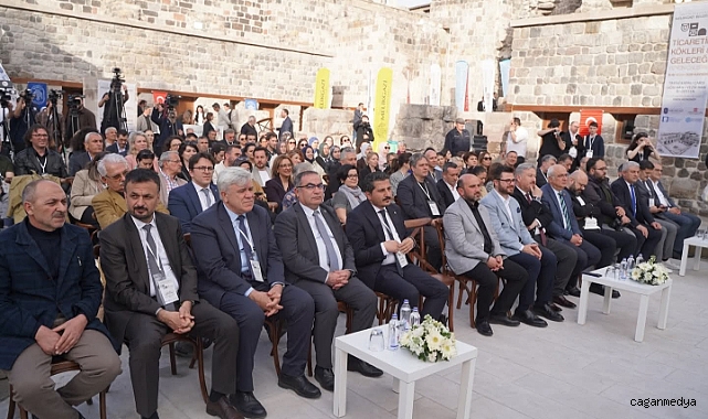 TİCARETİN KÖKLERİ VE GELECEĞİ VİZYON ÇALIŞTAYI GÖN HAN’DA BAŞLADI