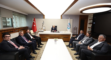 BAŞKAN BÜYÜKKILIÇ, MHP HEYETİNİ AĞIRLADI: BİRLİK VURGUSU