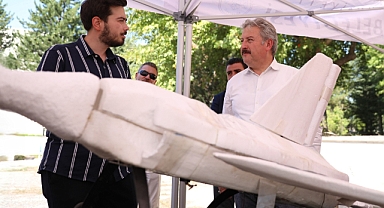 GENÇLERİN TEKNOLOJİ PROJELERİNE 5 MİLYON TL DESTEK 