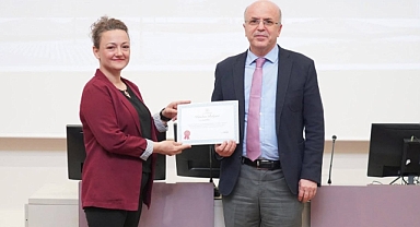 HEMŞİRELER SERTİFİKALARINI ALDI