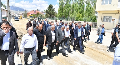 “BİRLİĞİN, BERABERLİĞİN, DAYANIŞMANIN EN GÜZEL ÖRNEKLERİNİ SERGİLİYORUZ”