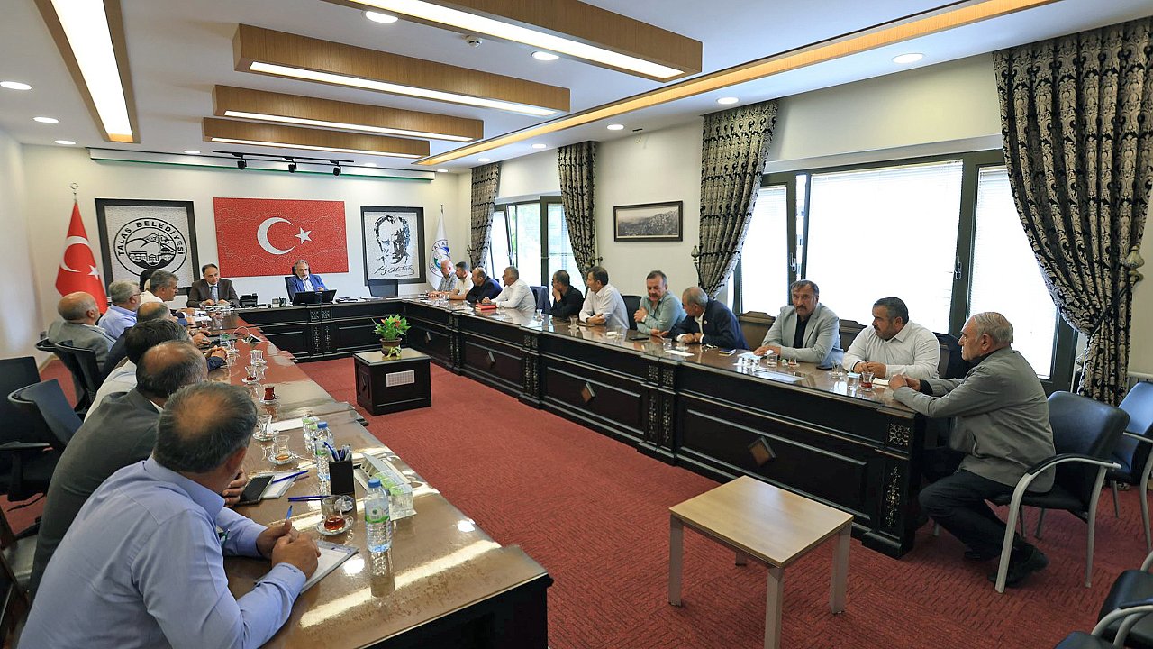 MUHTARLARLA HİZMET ZİRVESİ