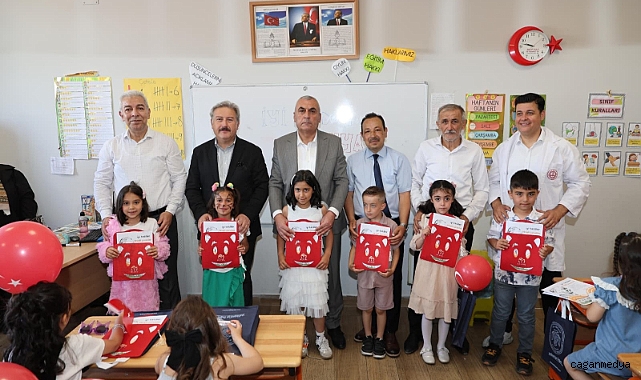 ÖĞRENCİLERİN KARNE HEYECANINA ORTAK OLDU