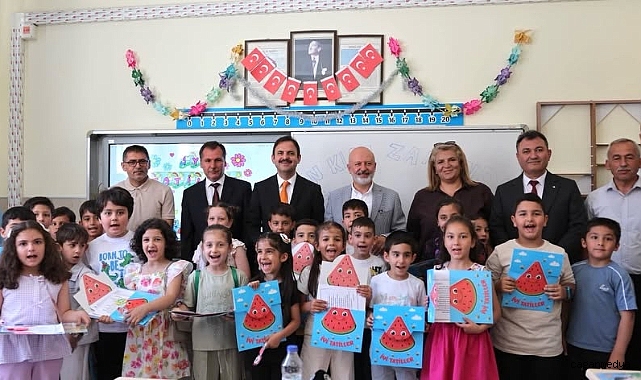 KARNE SEVİNCİ YAŞAYAN ÖĞRENCİLERİ TEBRİK ETTİ