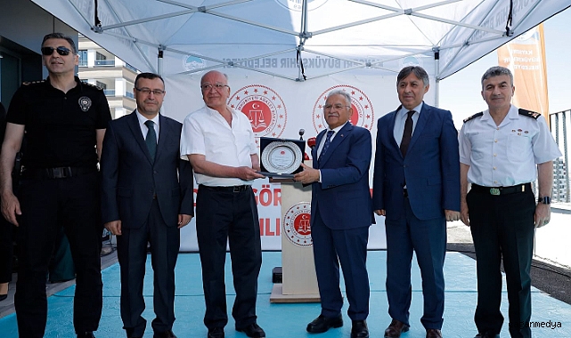 TALAS ÇOCUK GÖRÜŞME MERKEZİ’NİN AÇILIŞINI YAPTI