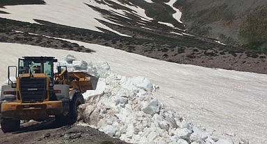 YAHYALI YAYLA YOLLARINDA ÇALIŞMALAR SÜRÜYOR