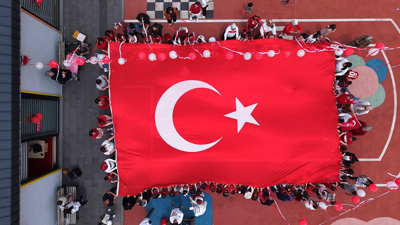 YÜREKLERİ ISITAN DESTEK