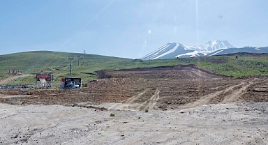 ERCİYES'İN DEVELİ KAPISINA YÜRÜYEN BANT
