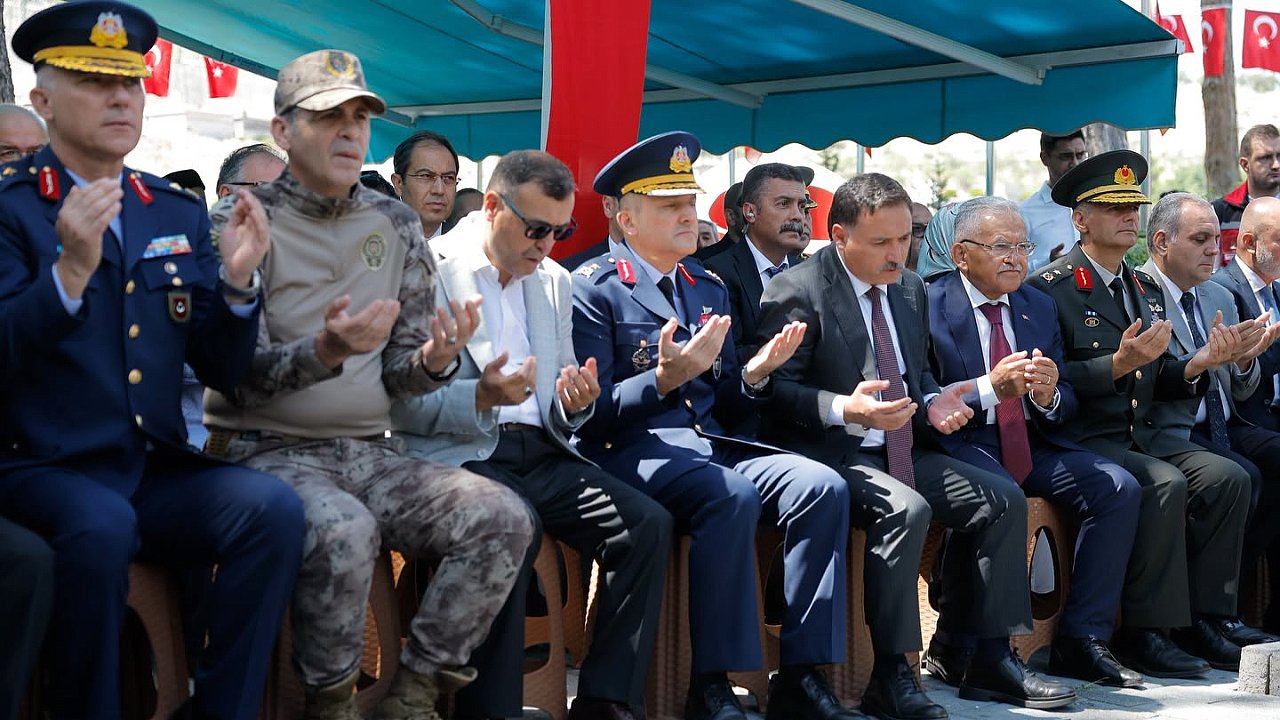 HİÇ KİMSE BİRLİK VE BERABERLİĞİMİZE KASTEDEMEZ